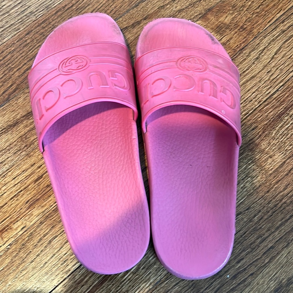 Size 8 Gucci Sandals